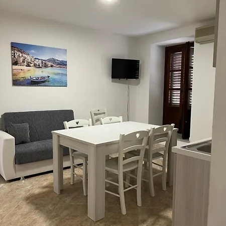 Apartment John's House Cefalu
