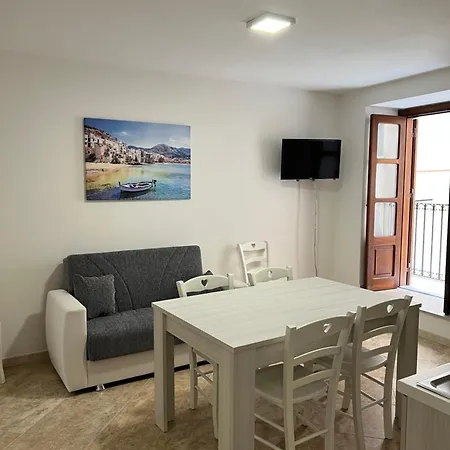 John's House Cefalu