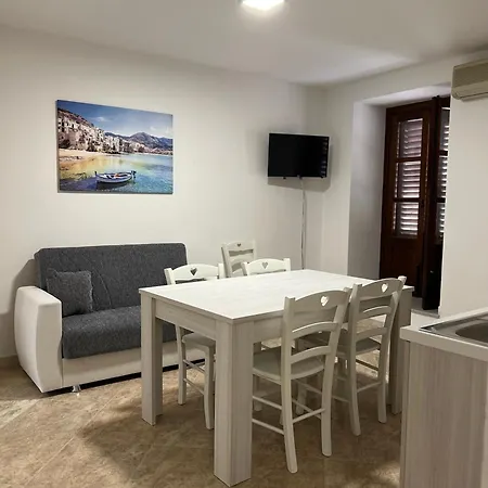 John's House * Cefalu
