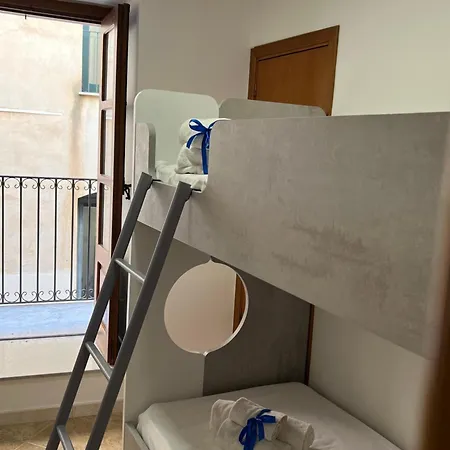 John's House Apartment Cefalu