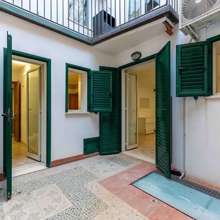John's House * Cefalu